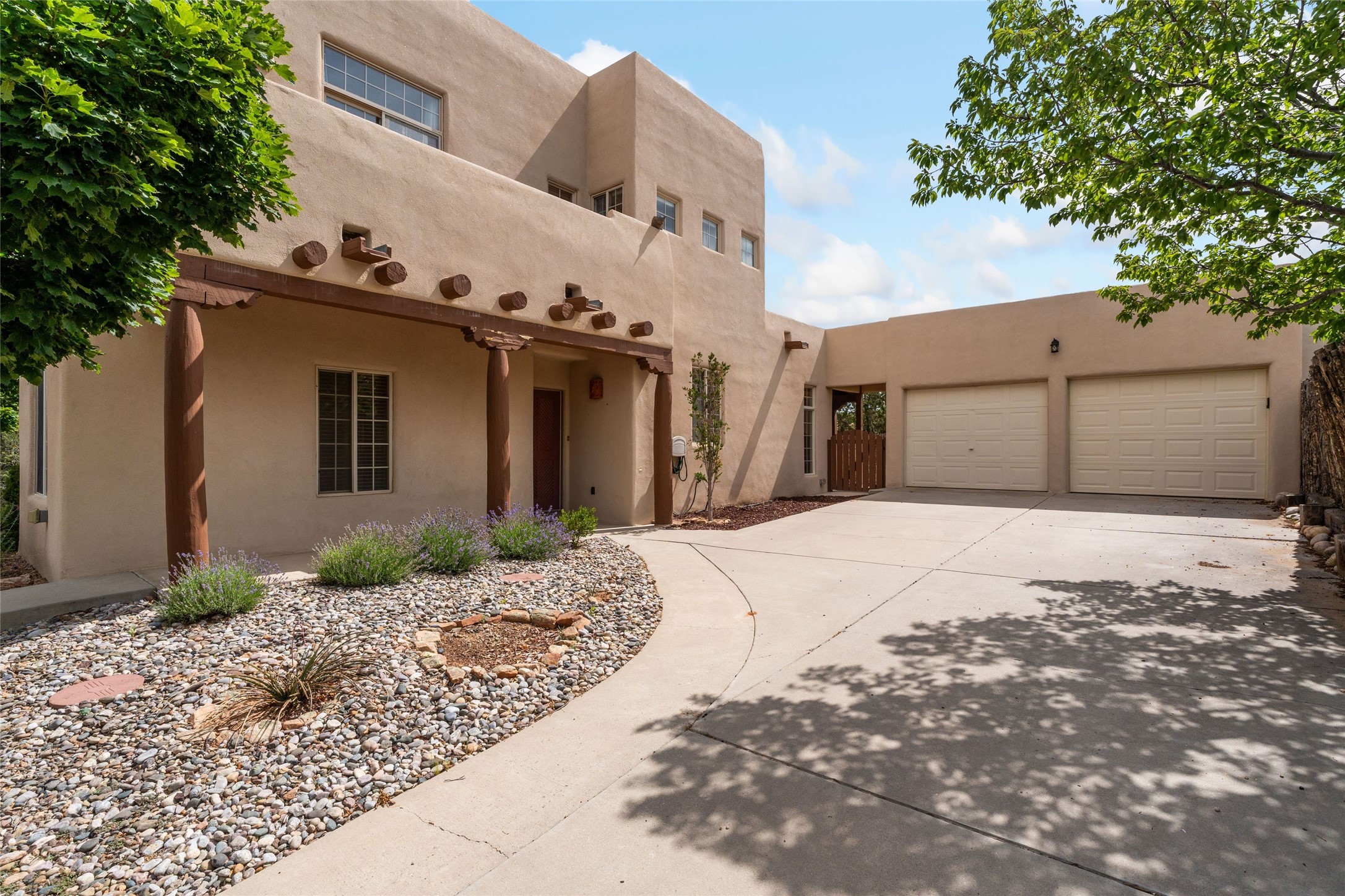 4417 Autumn Leaf Lane