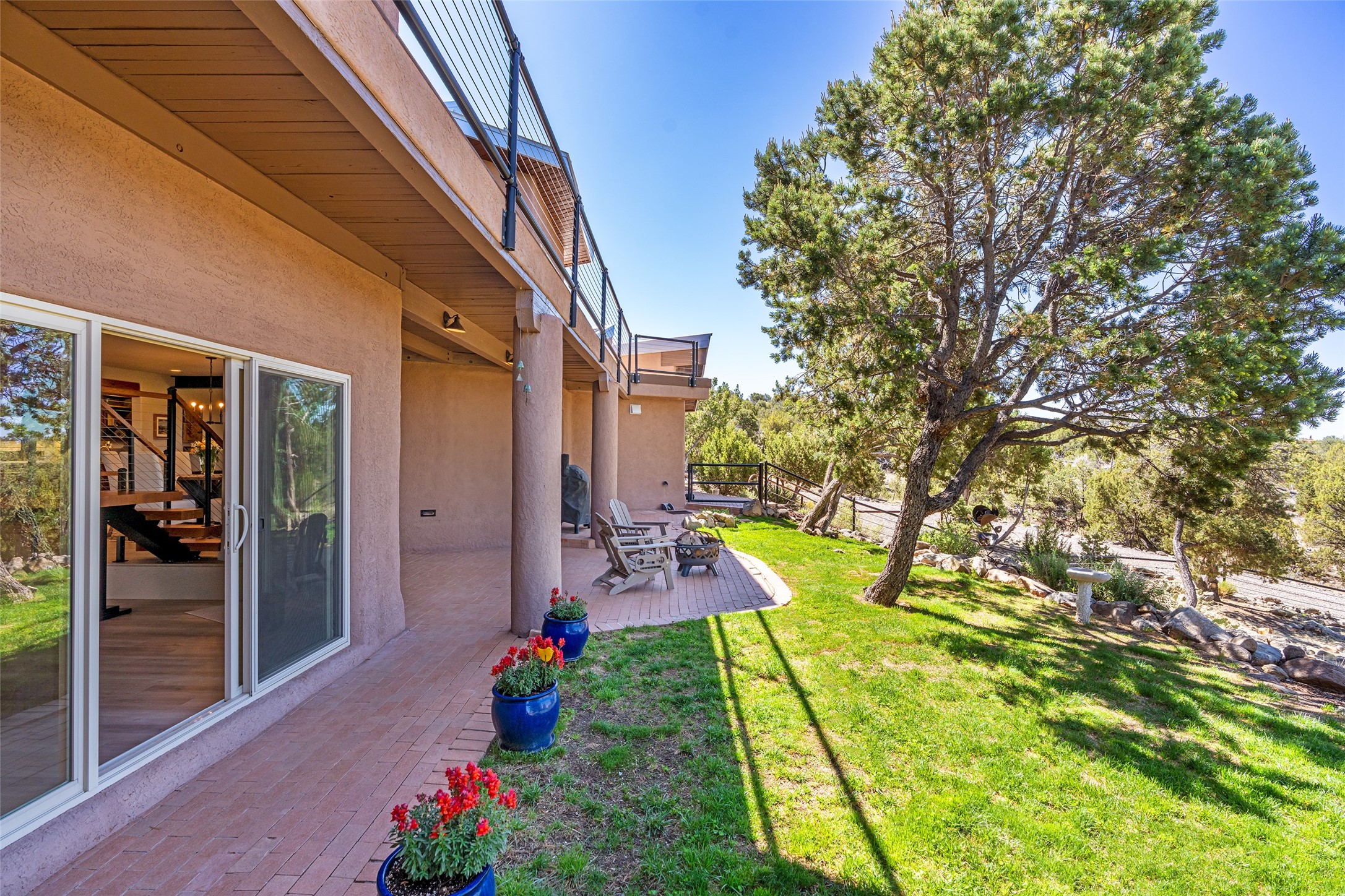 22 Sunlit Drive E
