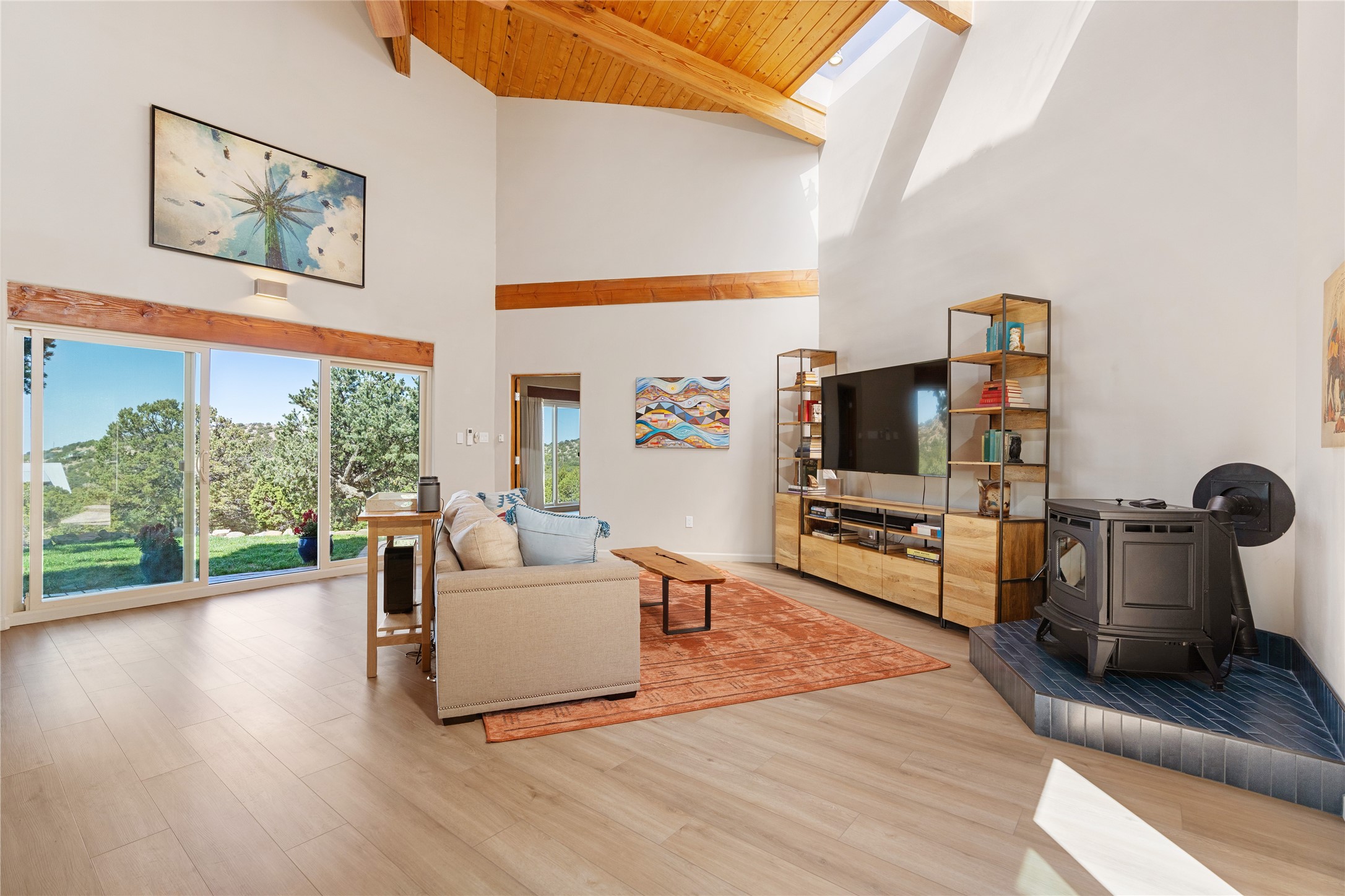 22 Sunlit Drive E