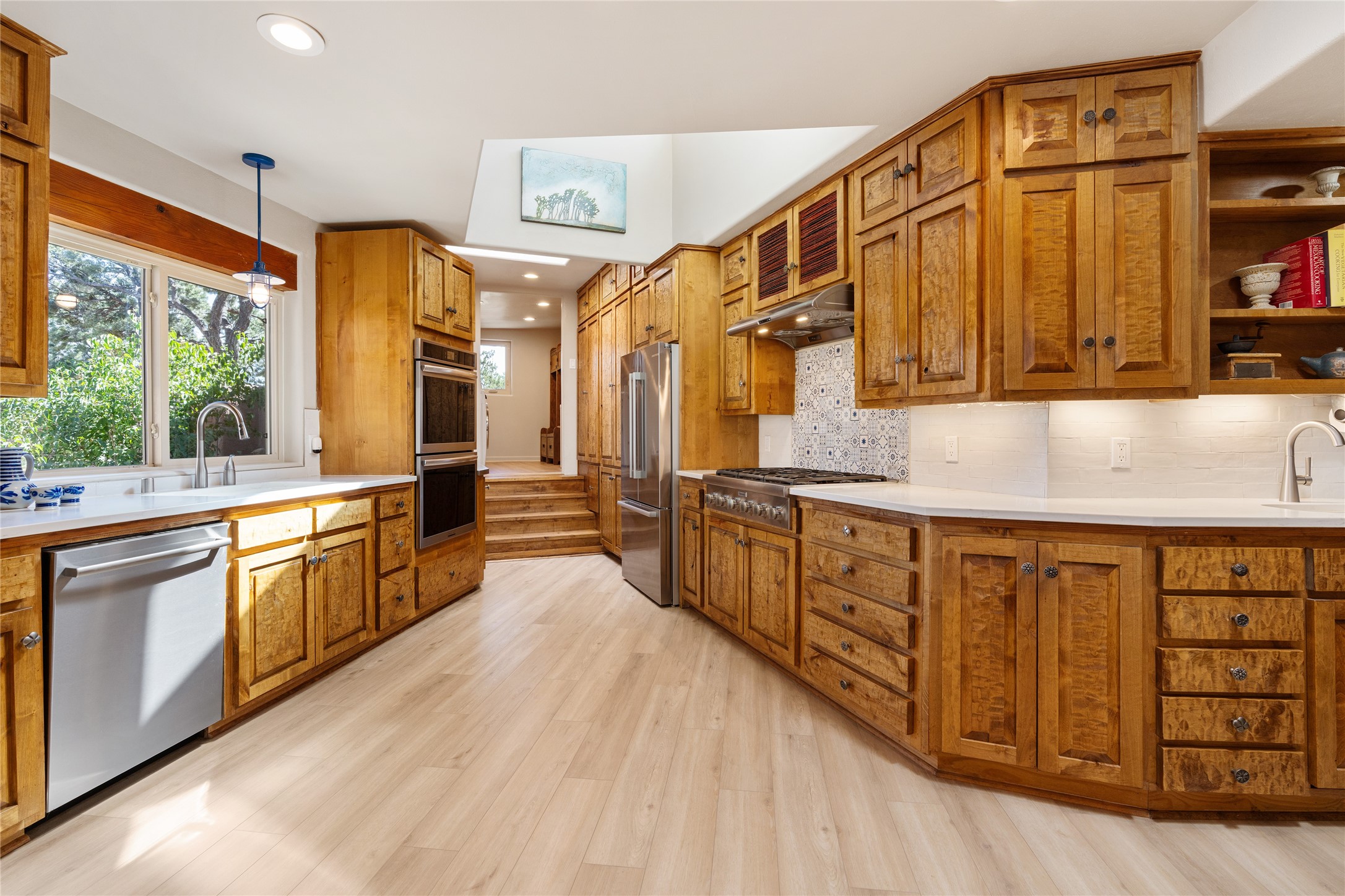 22 Sunlit Drive E