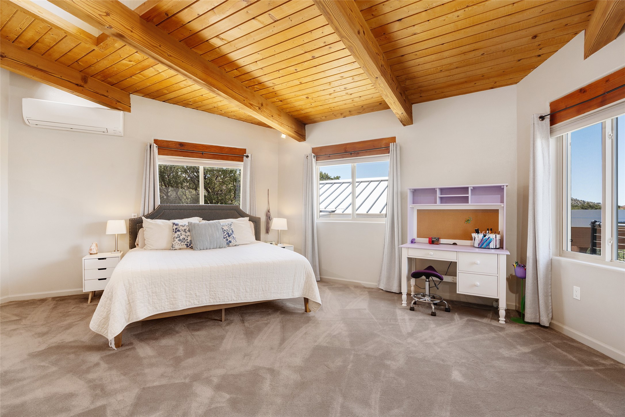 22 Sunlit Drive E