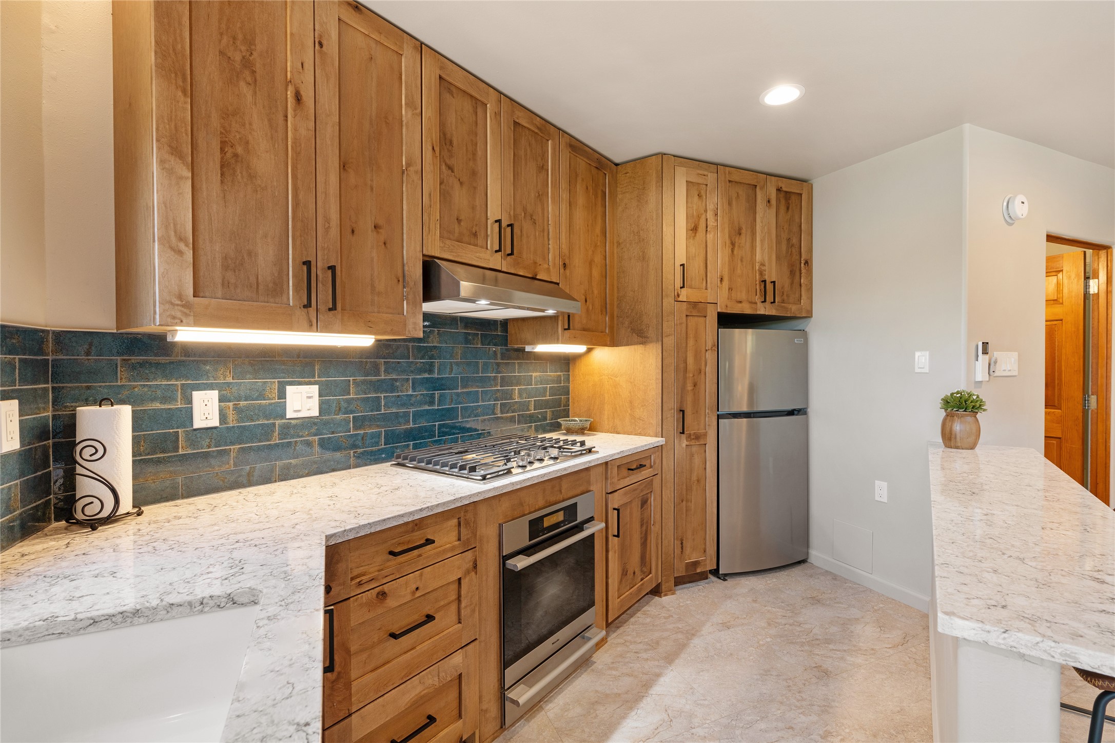22 Sunlit Drive E