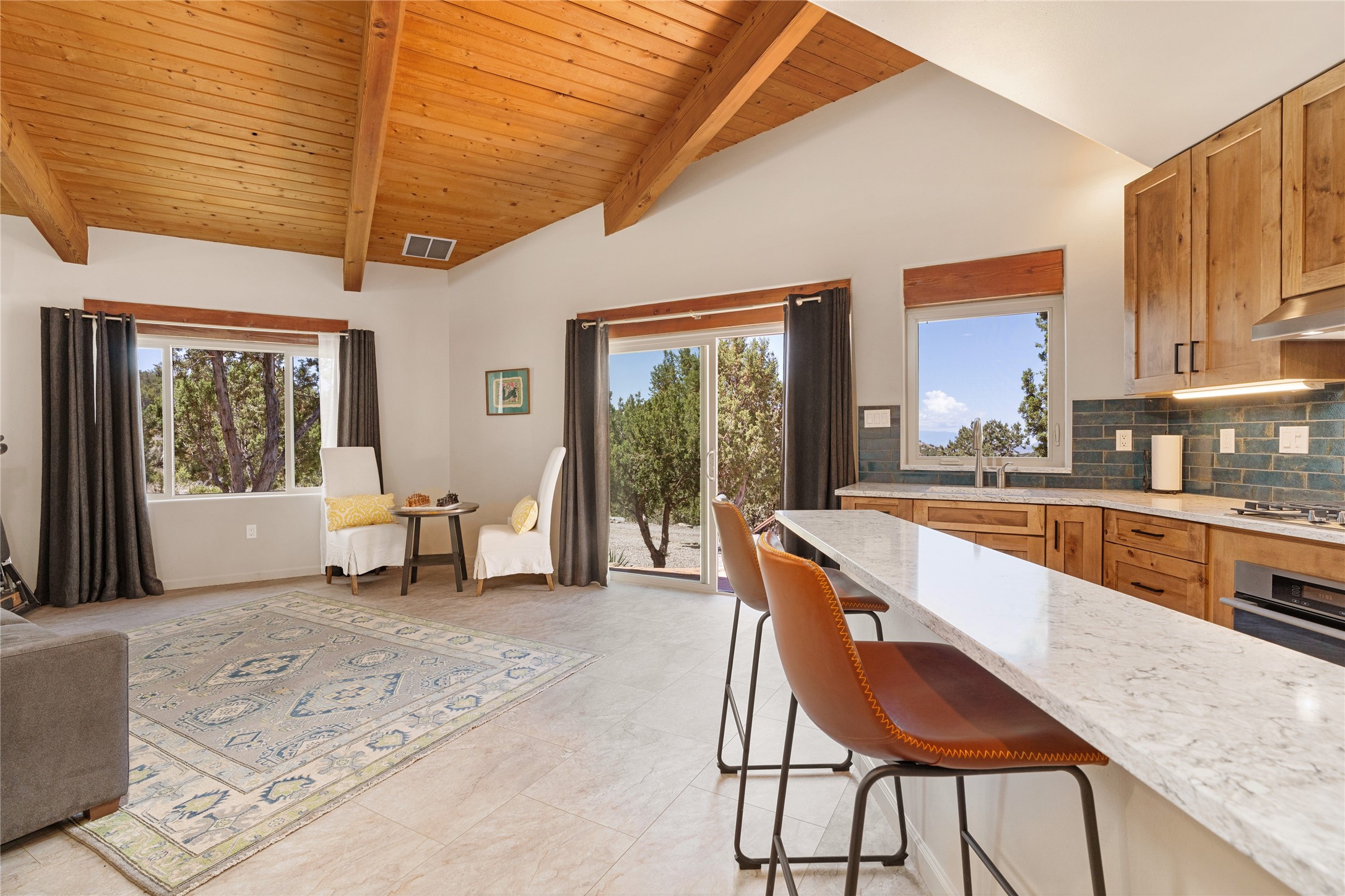 22 Sunlit Drive E