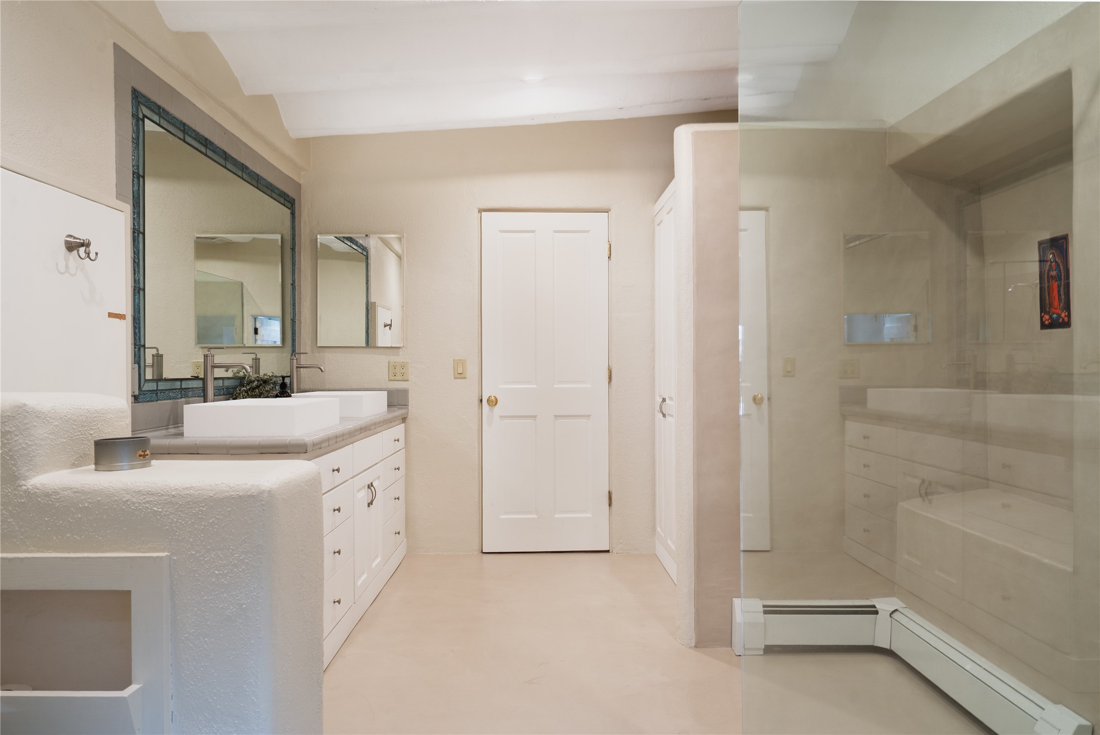 415 Camino Delora