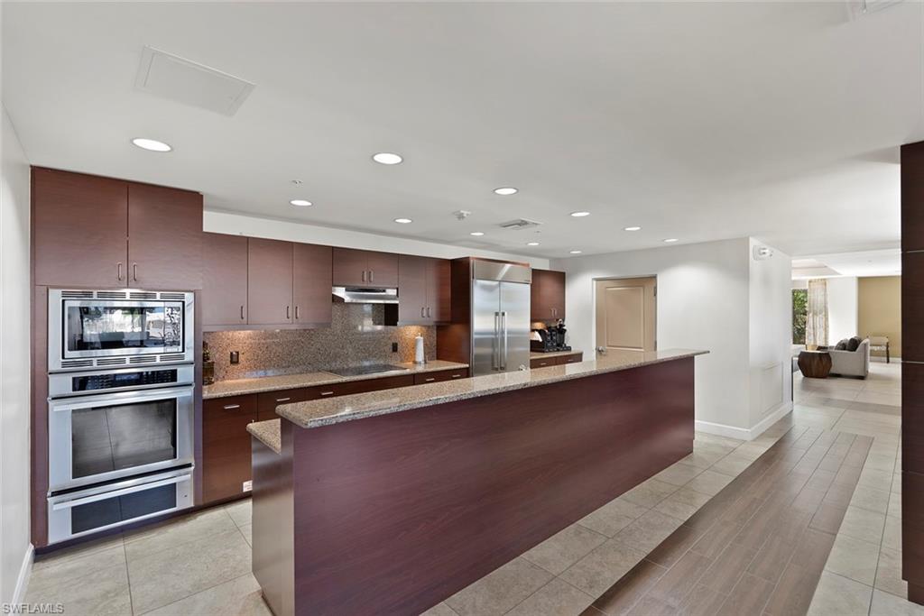 4031 Gulf Shore BLVD N # 95