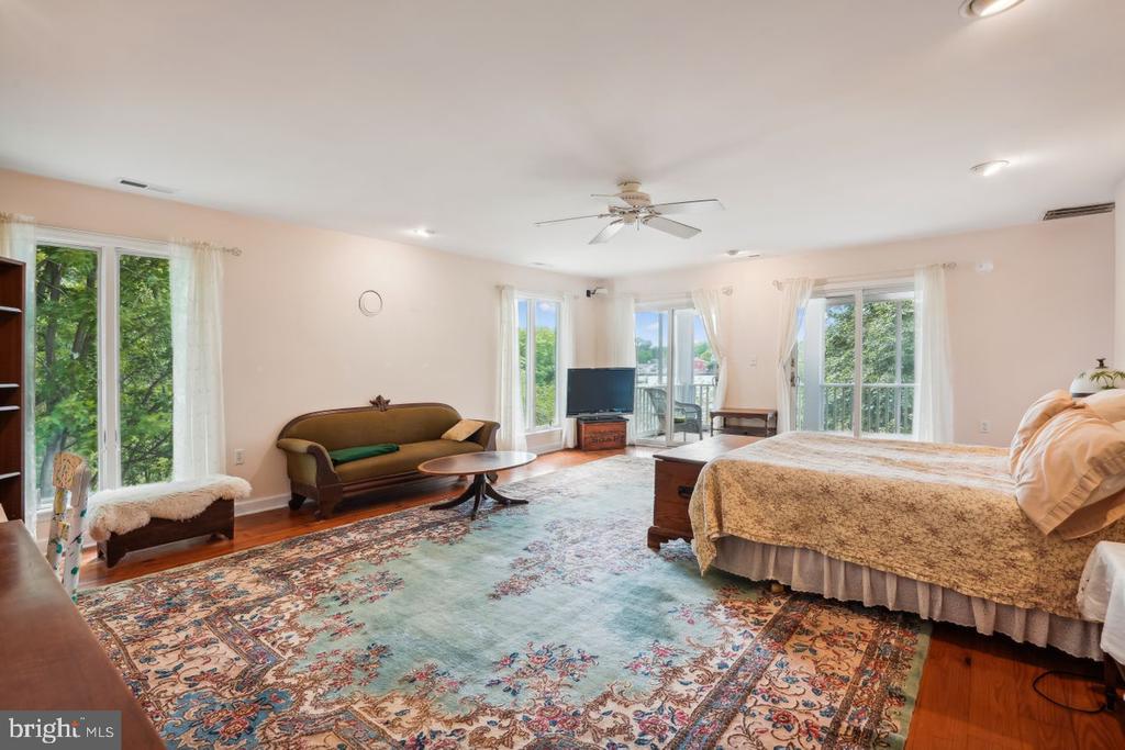 106 3RD STREET