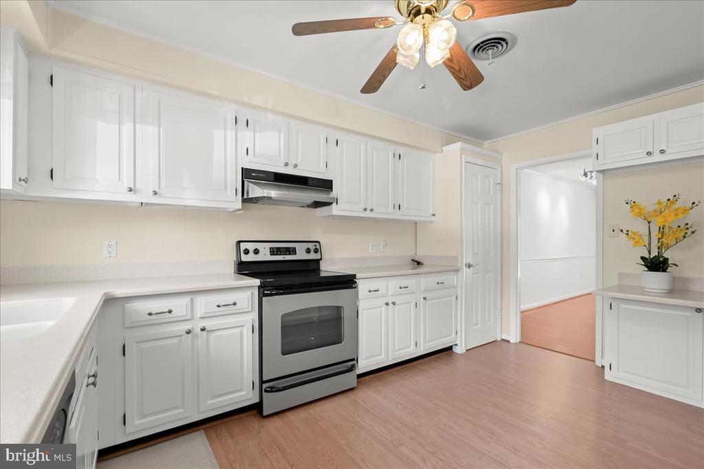 24560 DEEP WATER POINT DRIVE 4 - GULLWING VILLAS