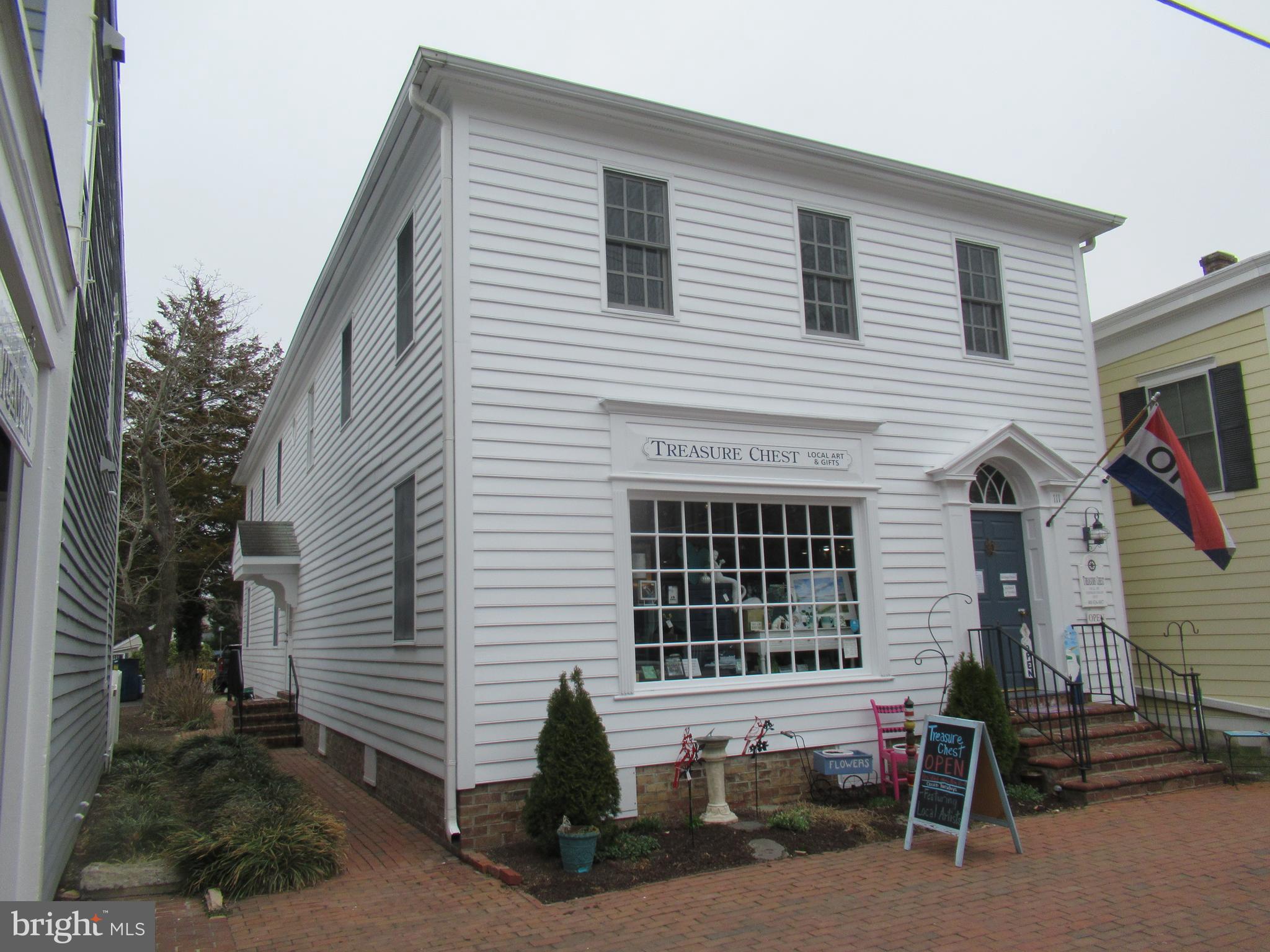 111 S MORRIS STREET