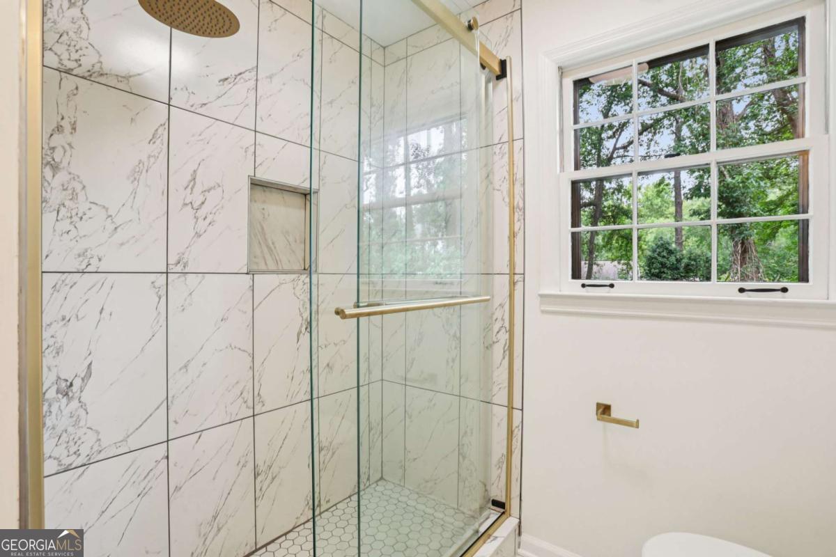 335 Amberidge Trail