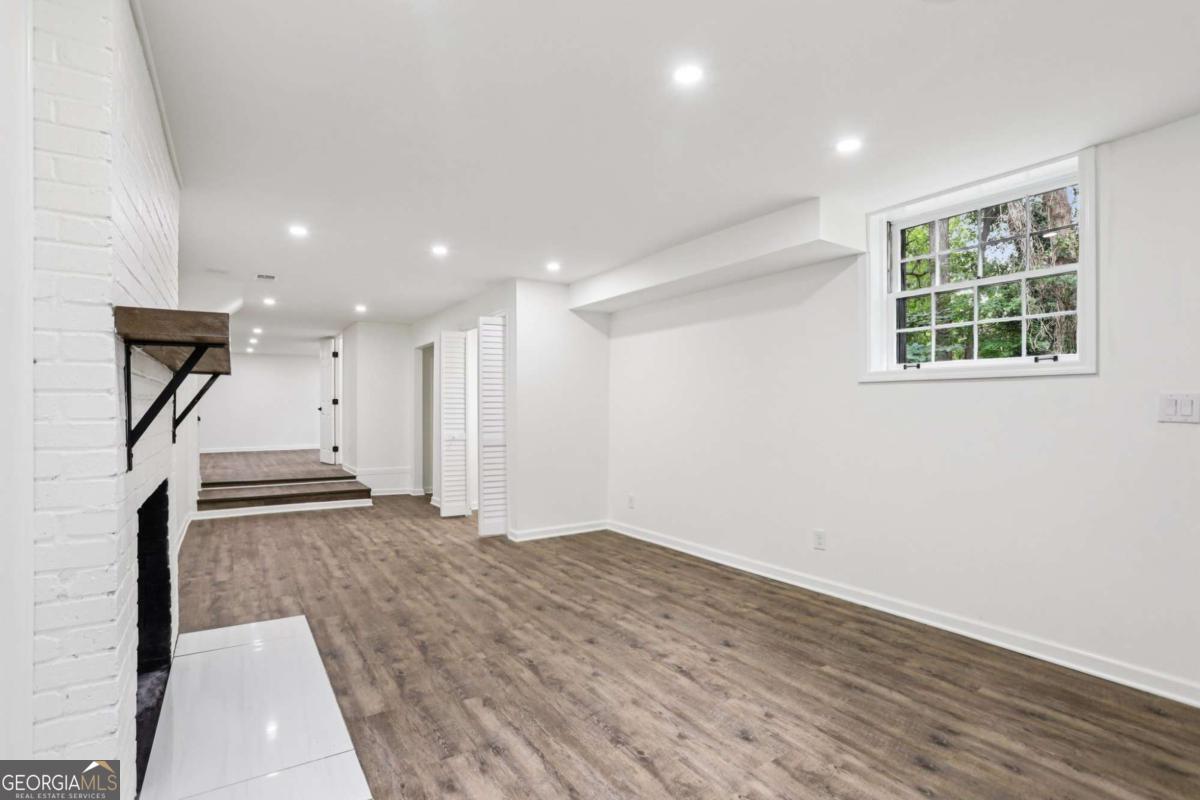 335 Amberidge Trail