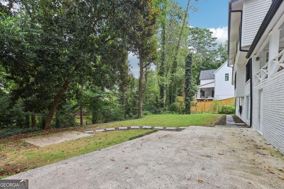 335 Amberidge Trail