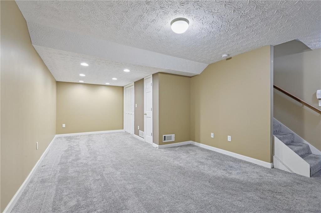 105 Astwood Court