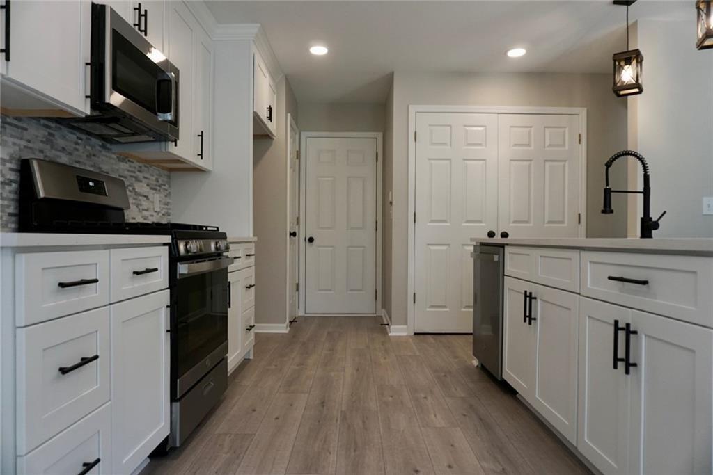 510 Parkstone Lane