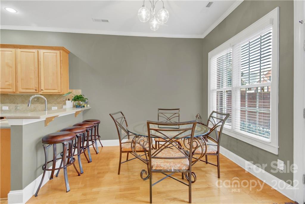 7547 Bluestar Lane