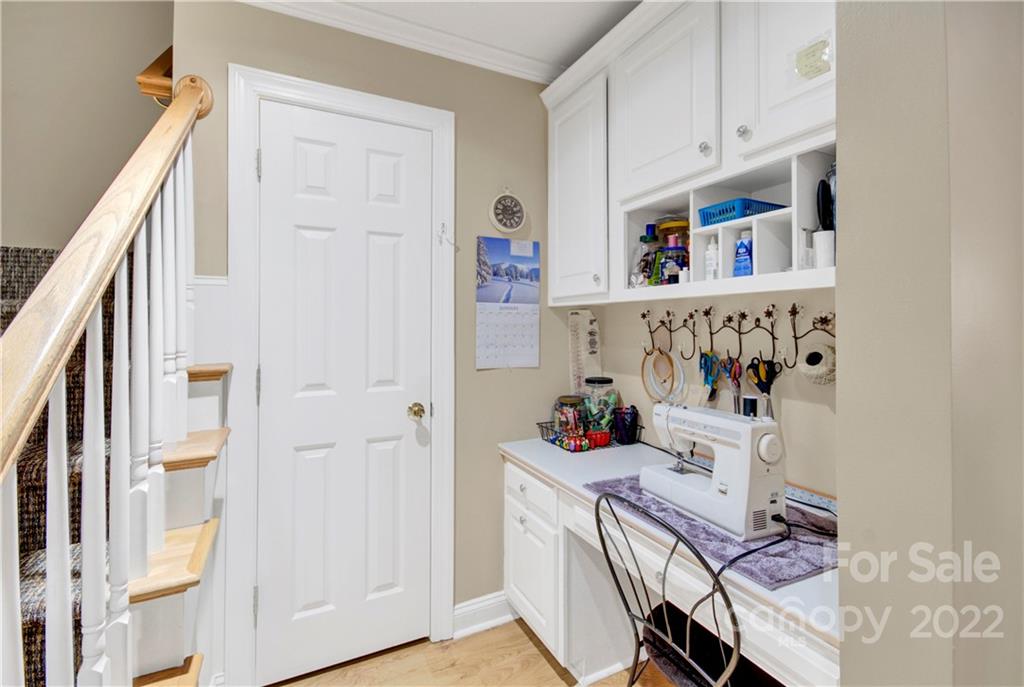 7547 Bluestar Lane
