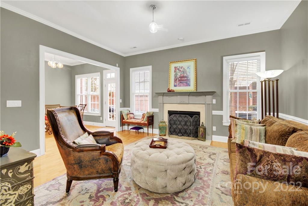 7547 Bluestar Lane