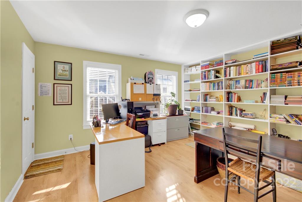 7547 Bluestar Lane