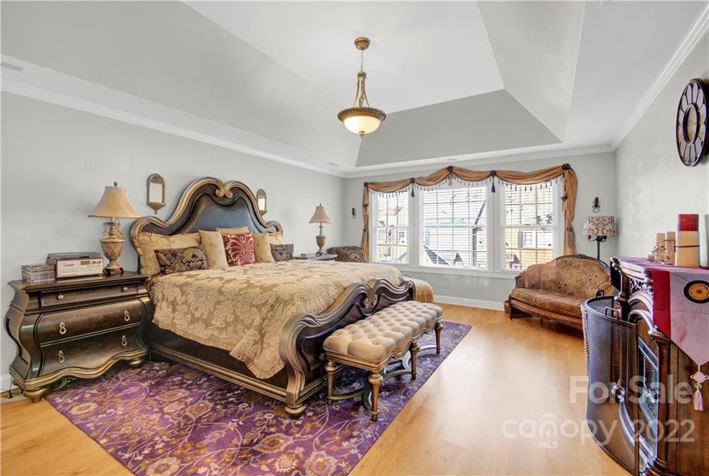 7547 Bluestar Lane