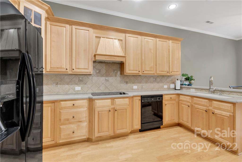 7547 Bluestar Lane