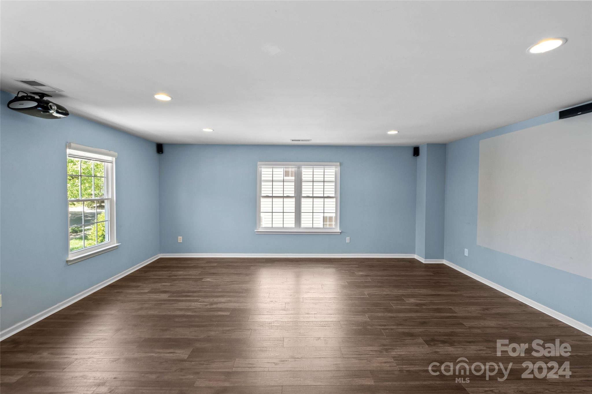 6425 Colonial Garden Drive