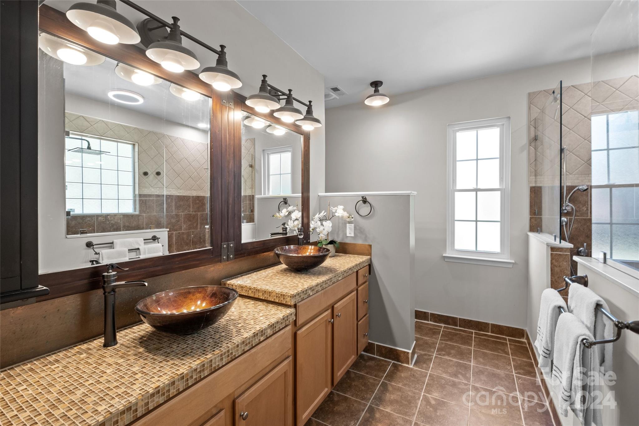 6425 Colonial Garden Drive