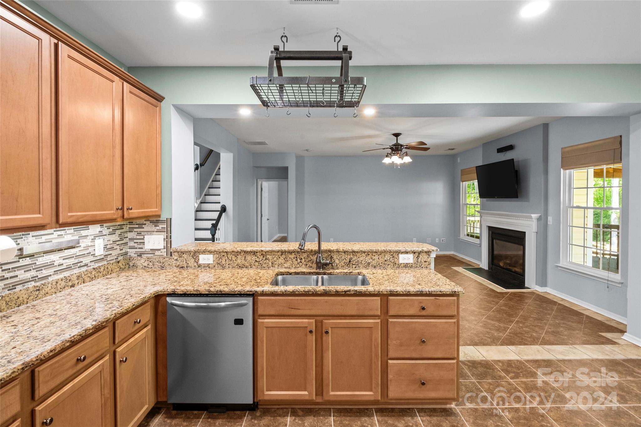 6425 Colonial Garden Drive