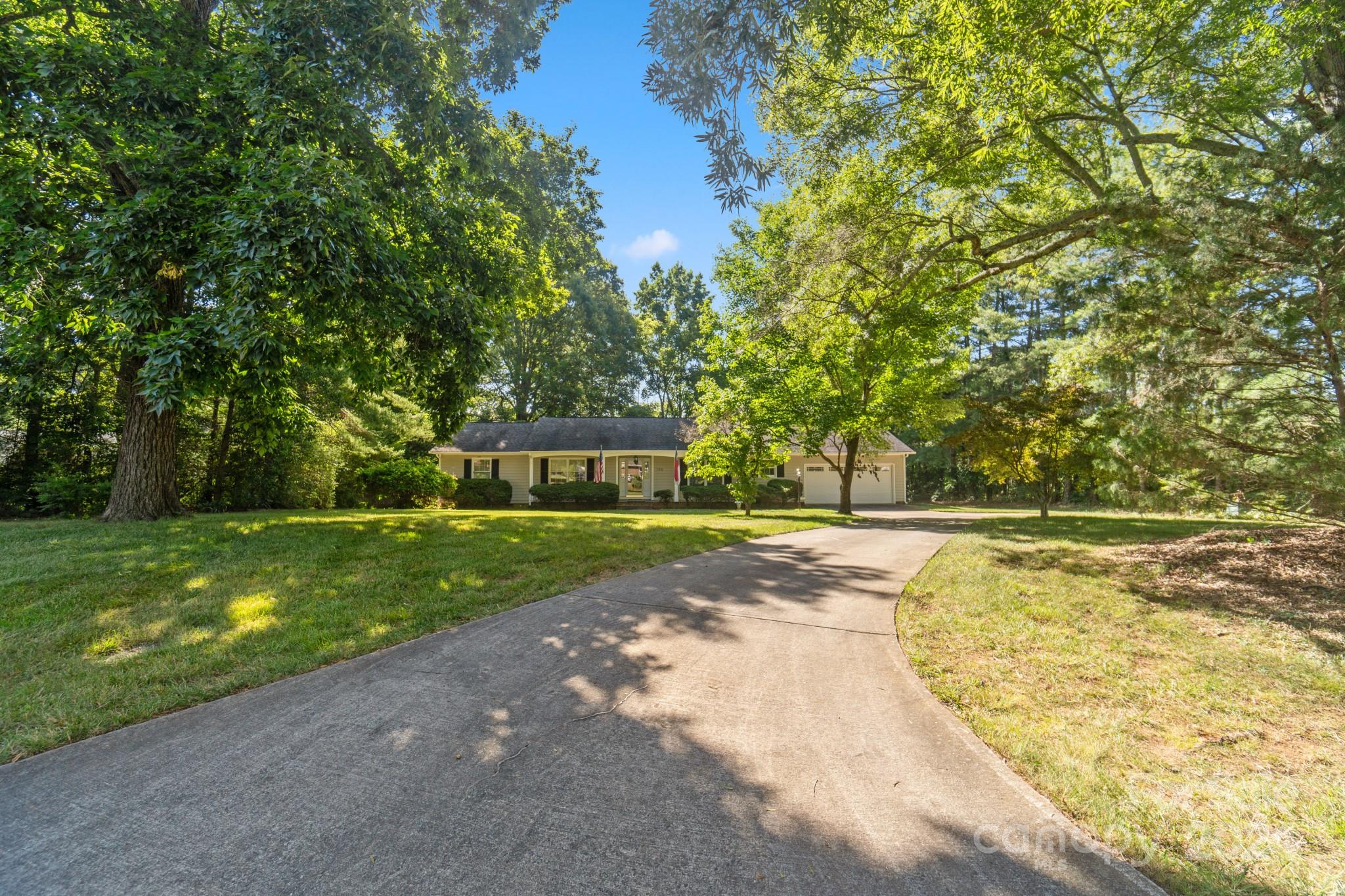 100 Seven Oaks Drive