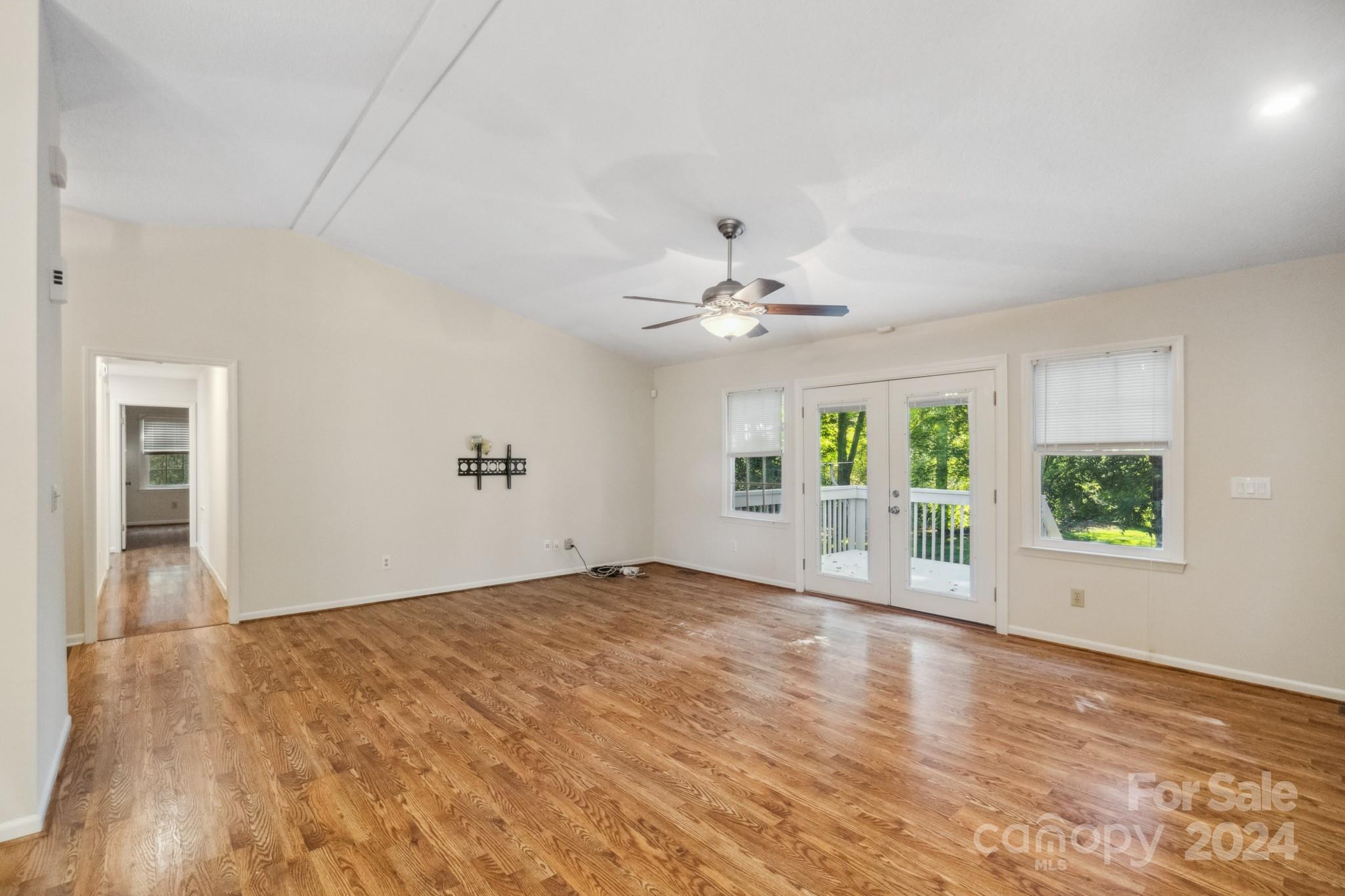 100 Seven Oaks Drive