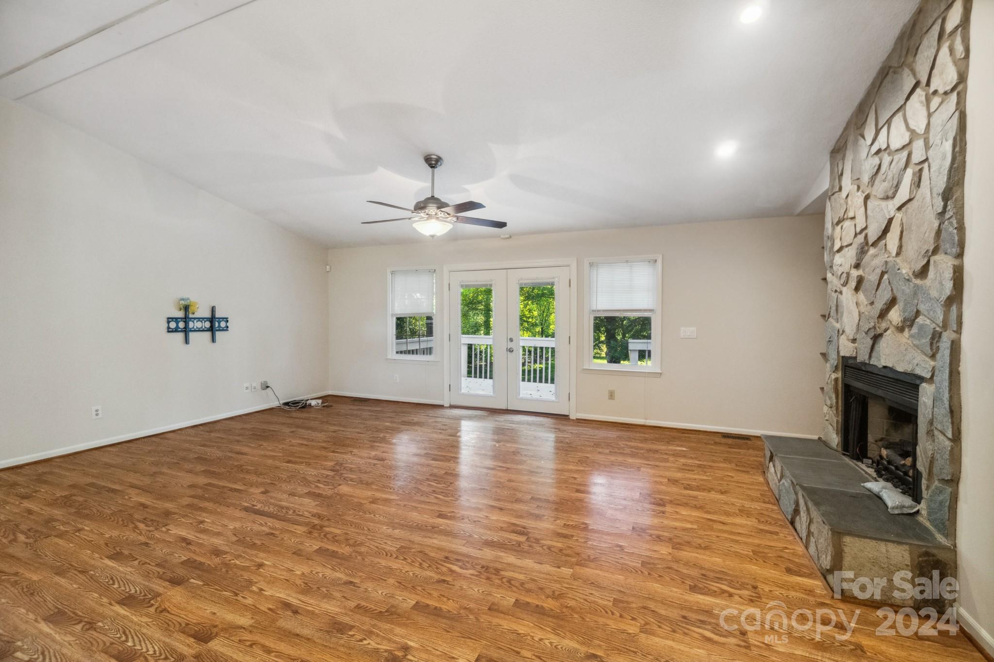 100 Seven Oaks Drive