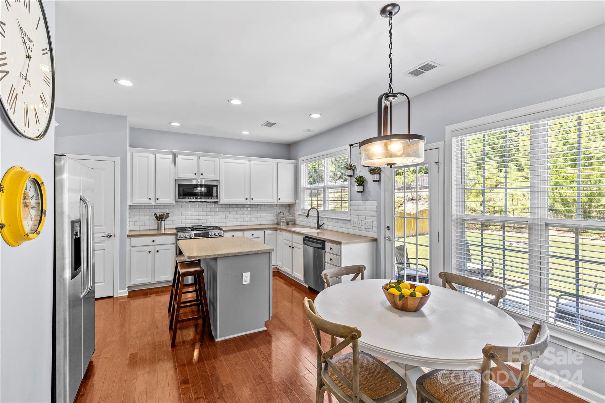 3312 Dunbar Lane