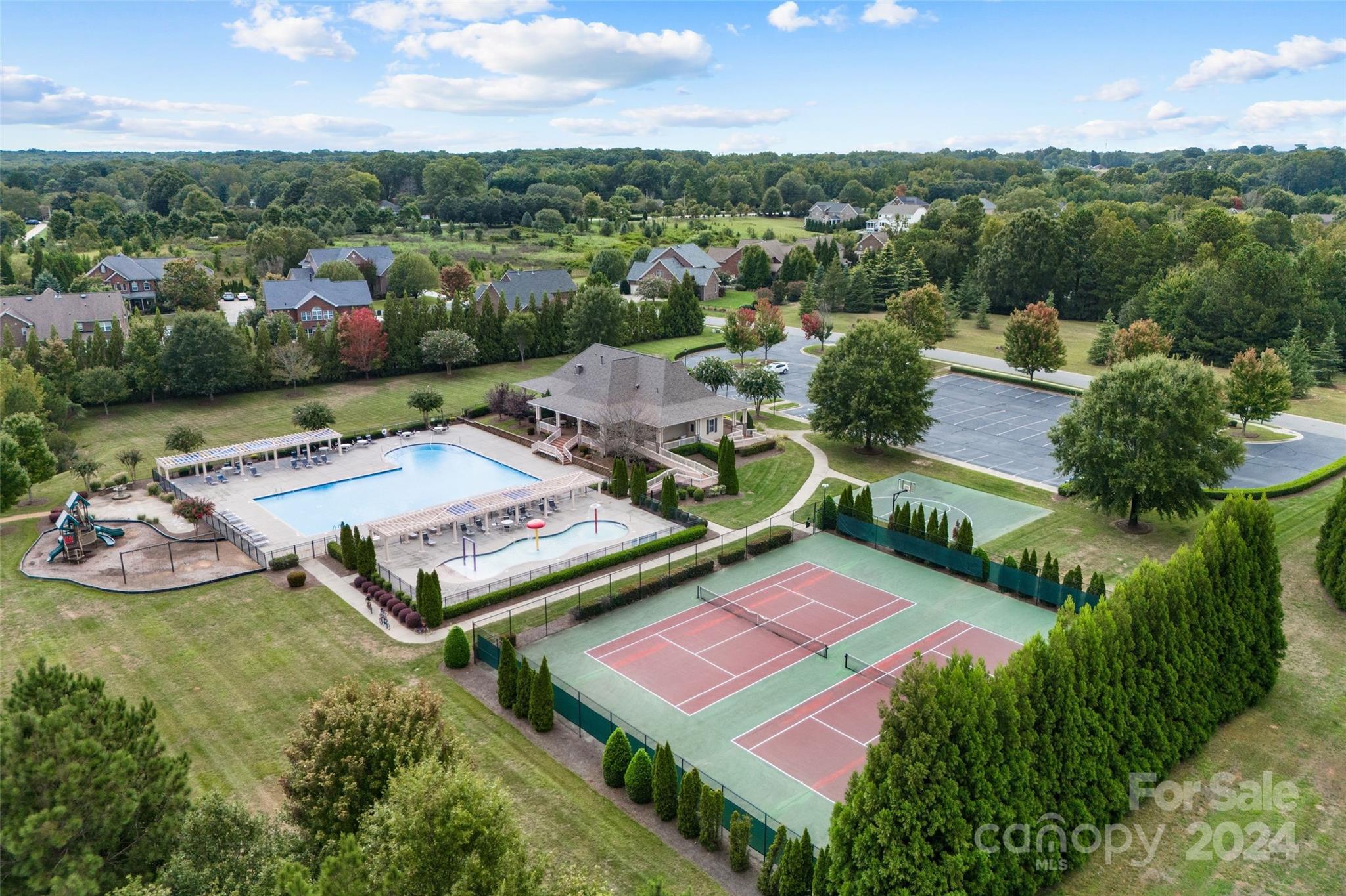 2046 Weddington Lake Drive