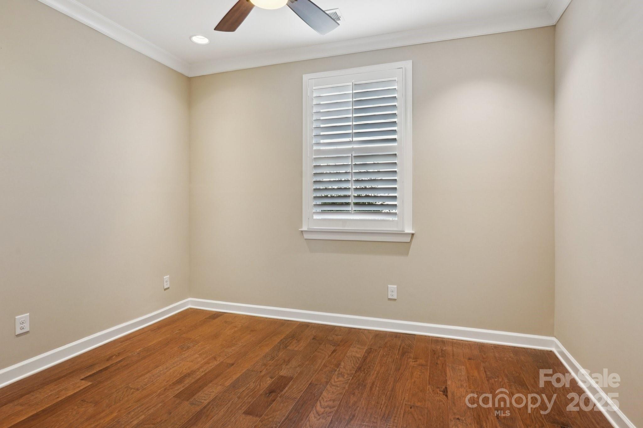 15316 Red Canoe Way