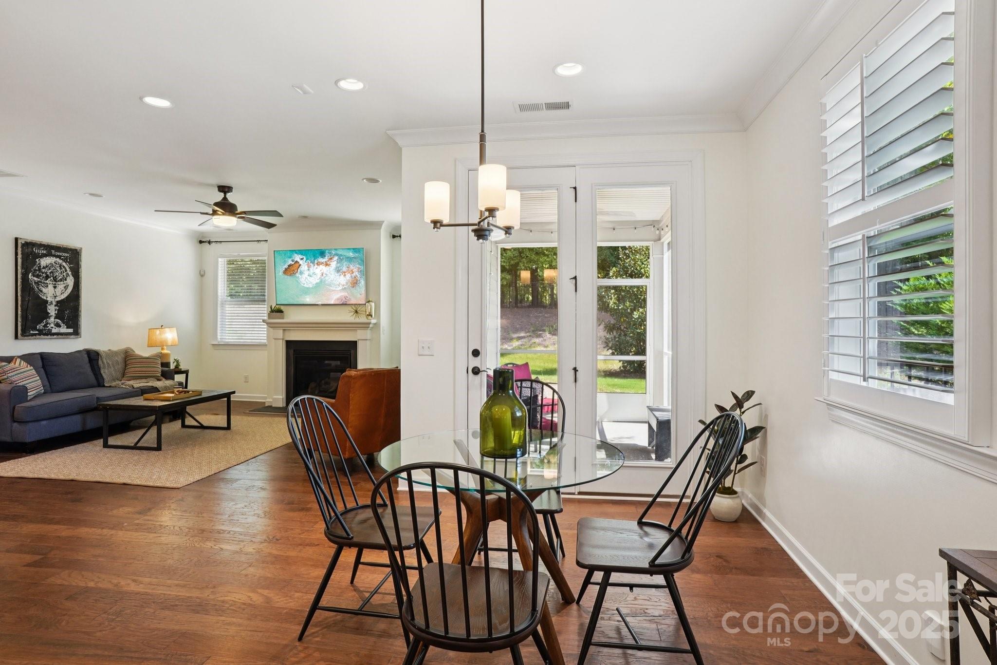 15316 Red Canoe Way