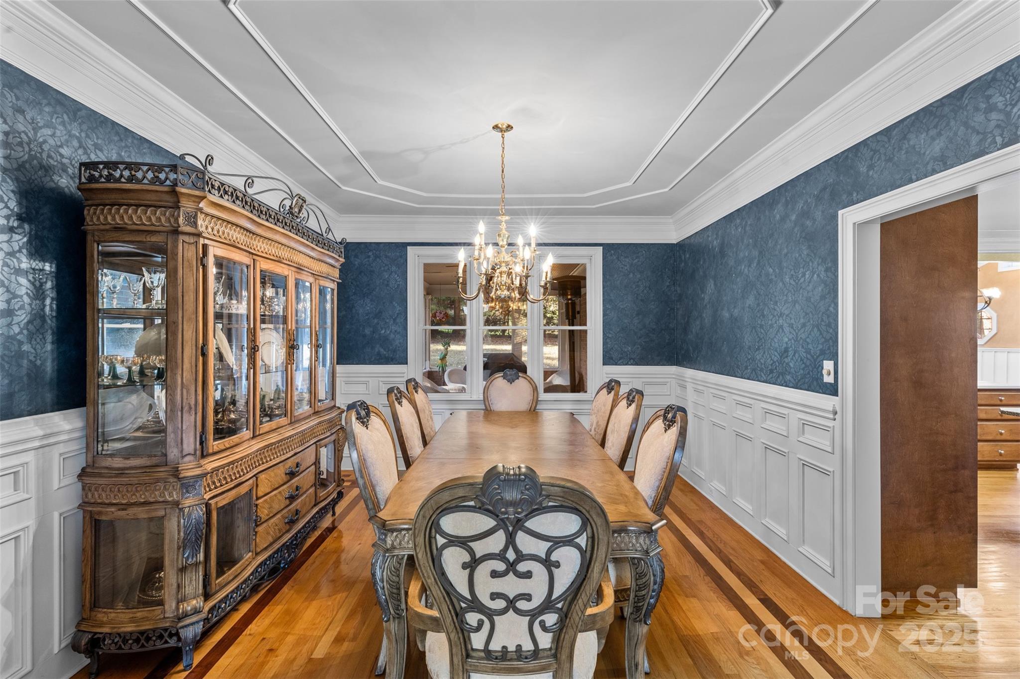 6041 Bluebird Hill Lane