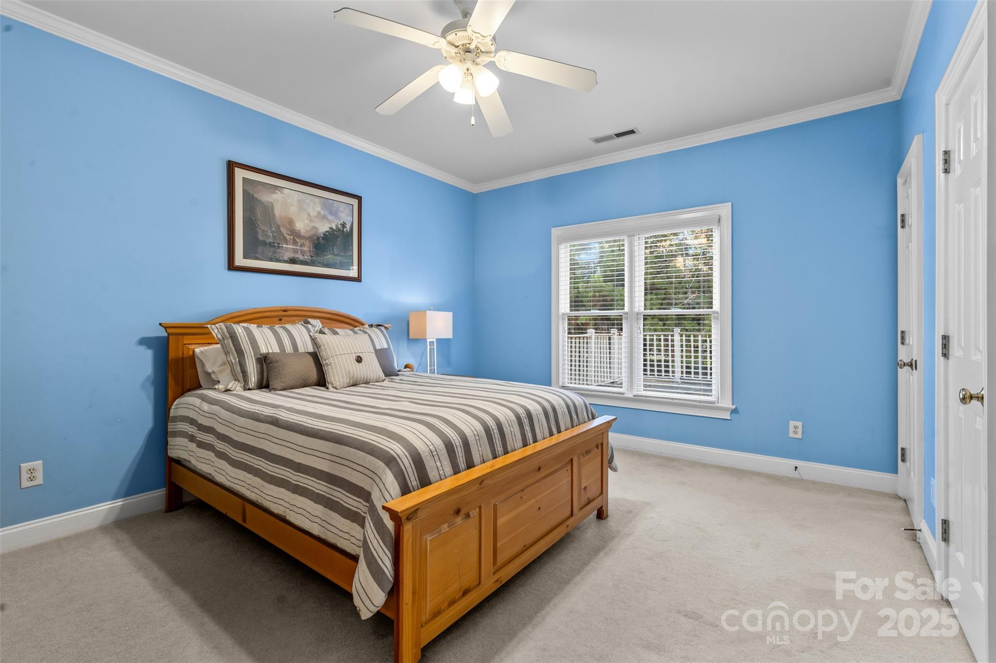 6041 Bluebird Hill Lane