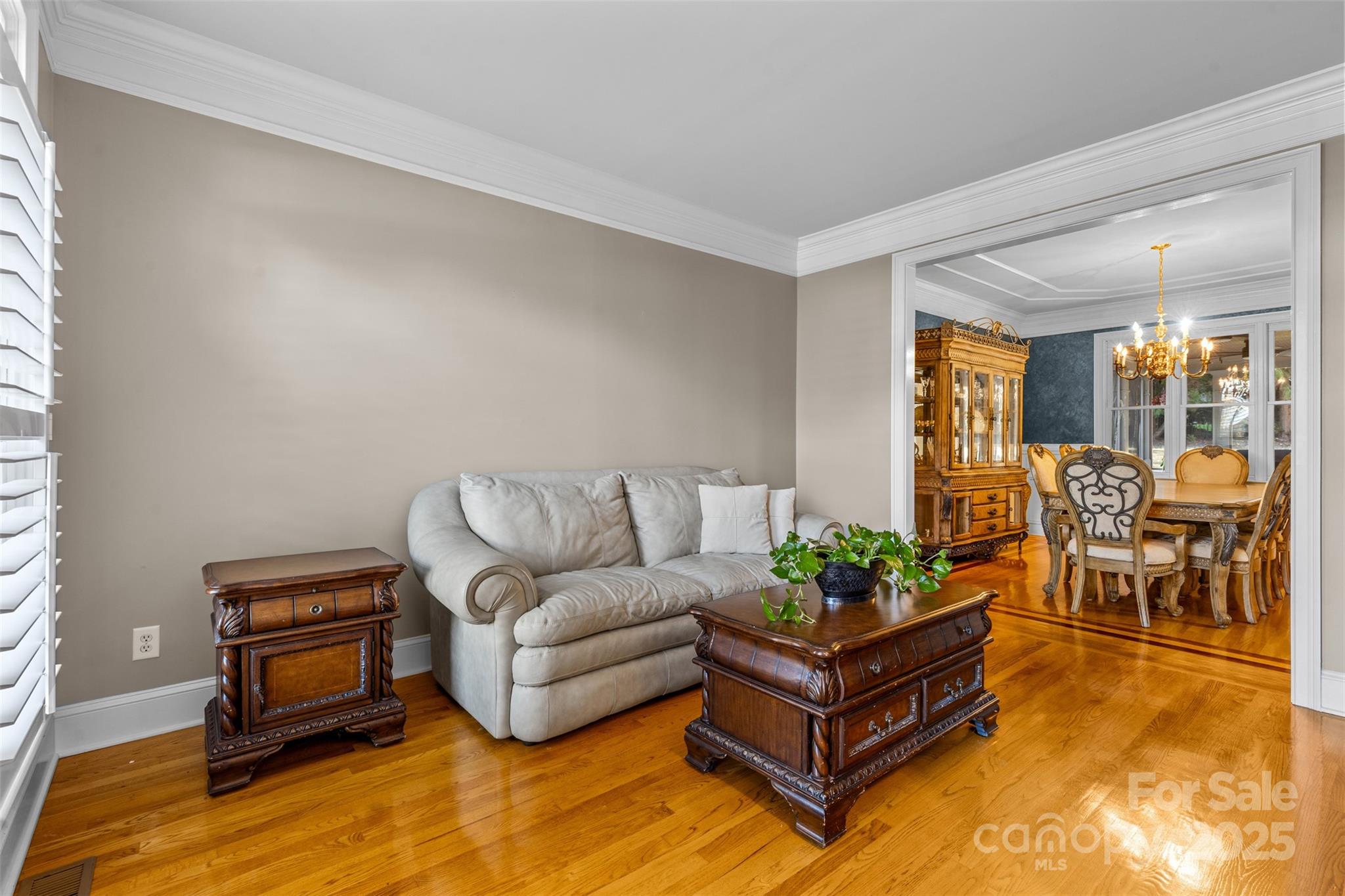 6041 Bluebird Hill Lane