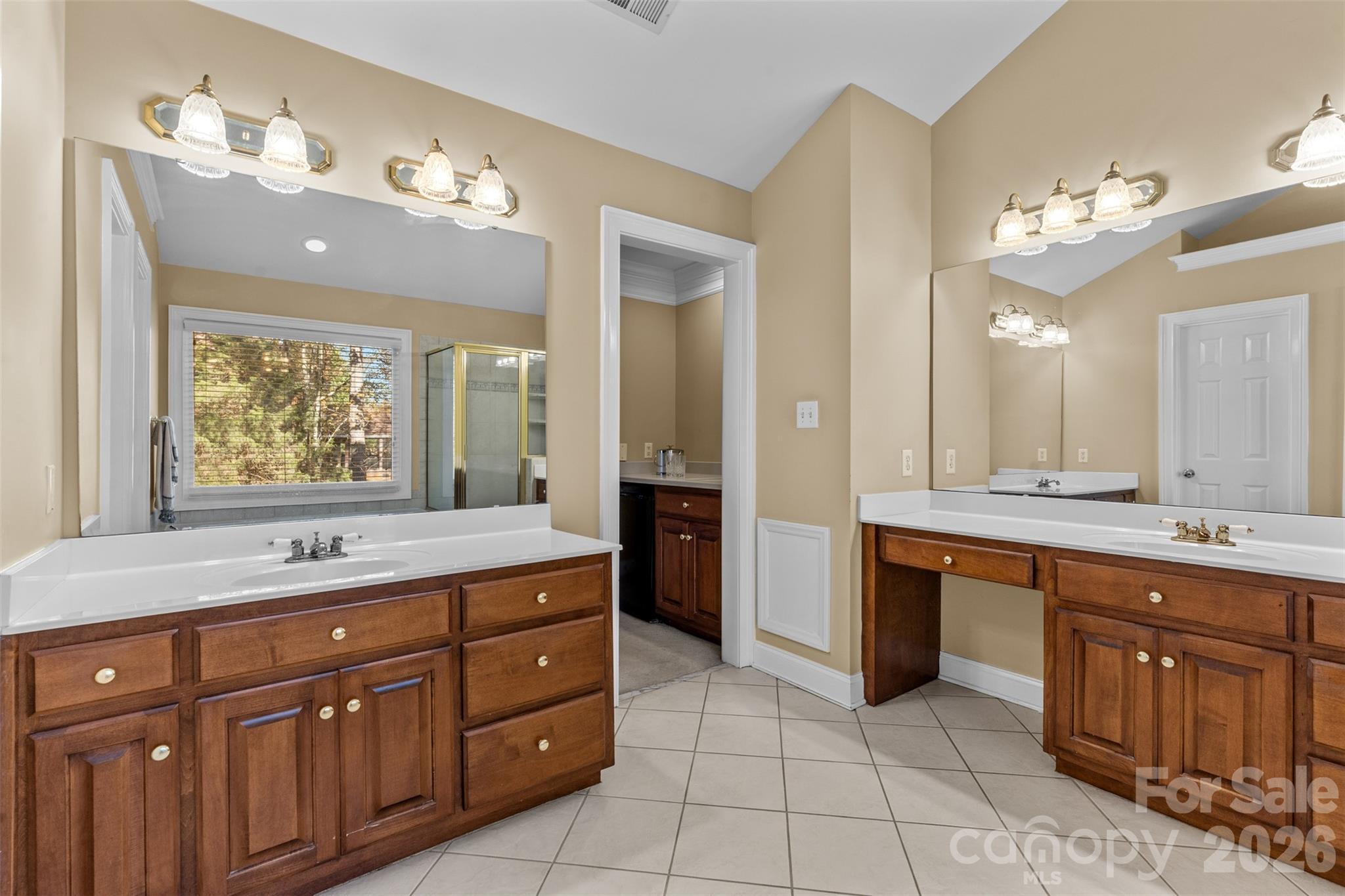 6041 Bluebird Hill Lane