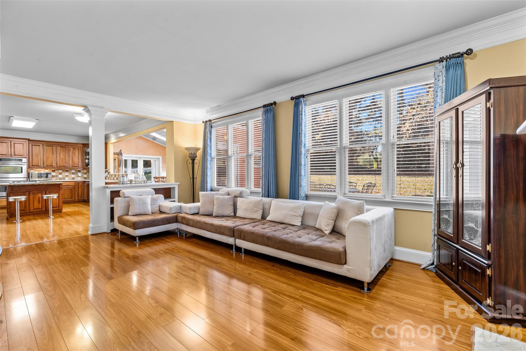 6041 Bluebird Hill Lane