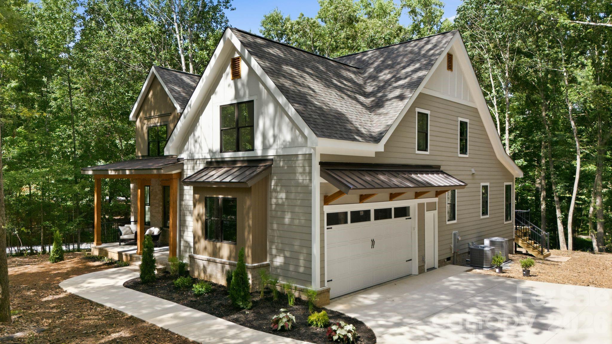 1701 Beechwood Lane