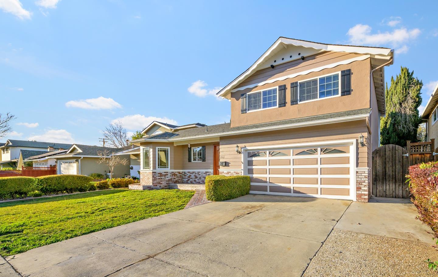 2987 Taper AVE