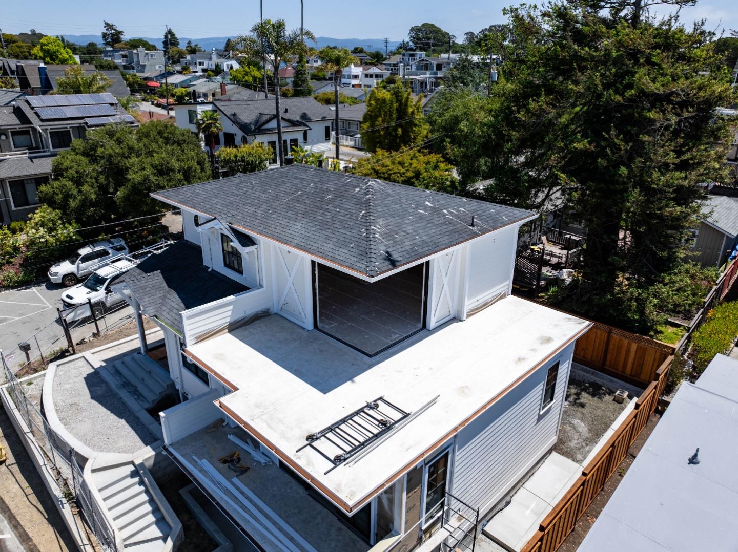380 Lake Avenue