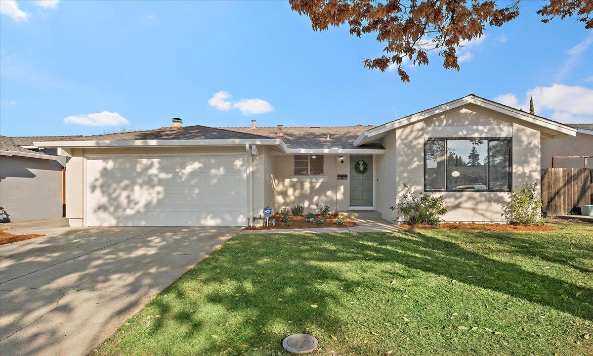 2929 Castleton DR