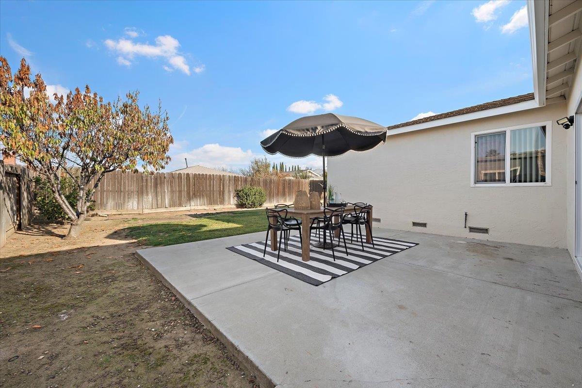 2929 Castleton DR