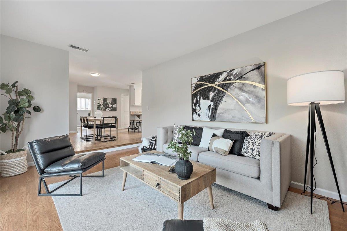 2929 Castleton DR