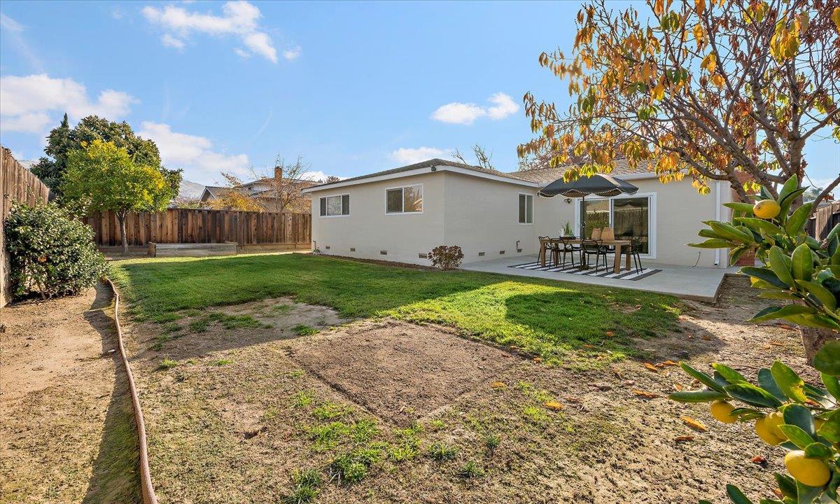 2929 Castleton DR