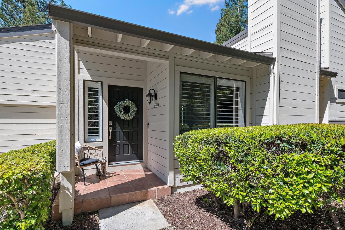 109 Lorain Place