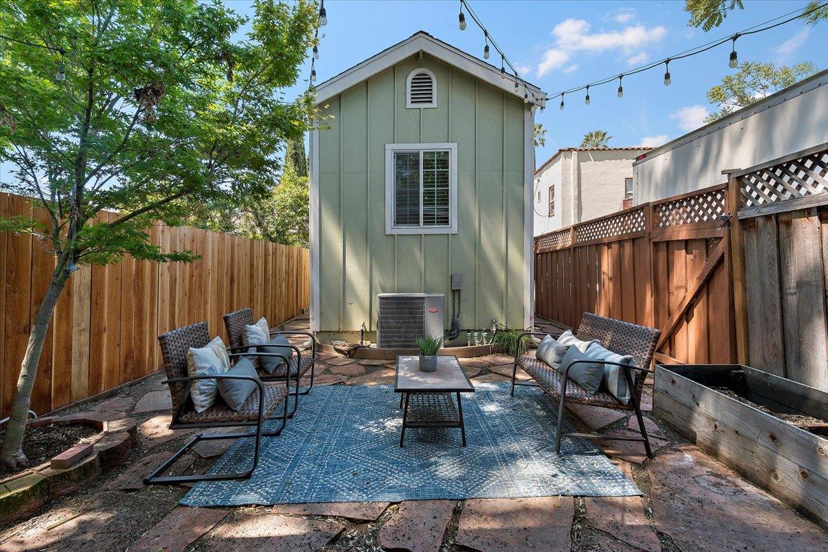 132 North 9th Street