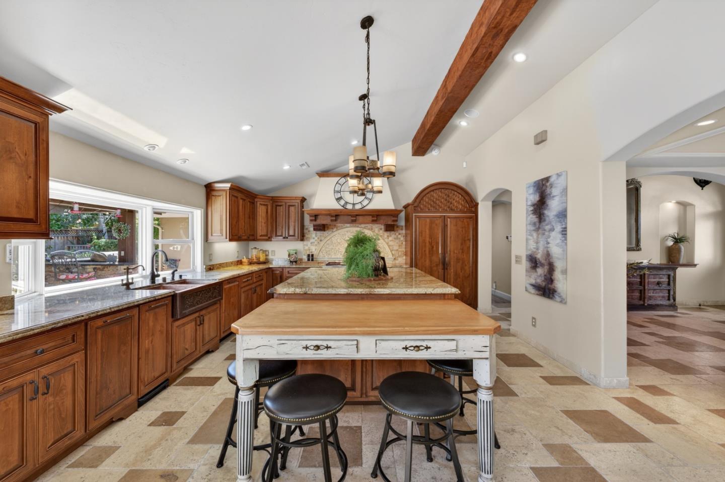 19094 Saratoga Glen Place