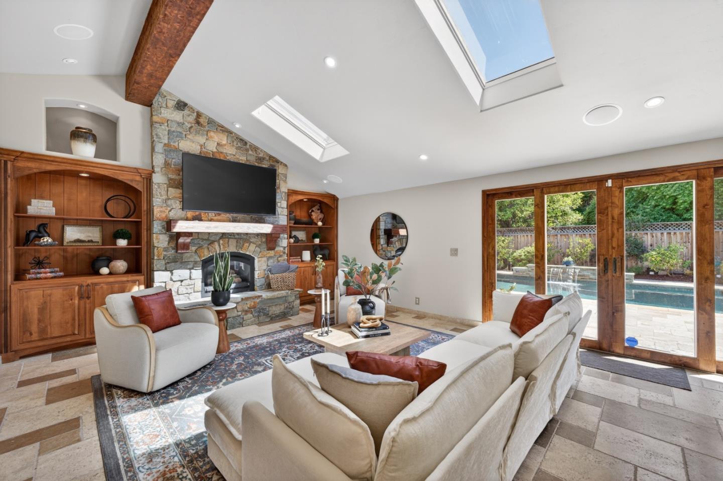 19094 Saratoga Glen Place