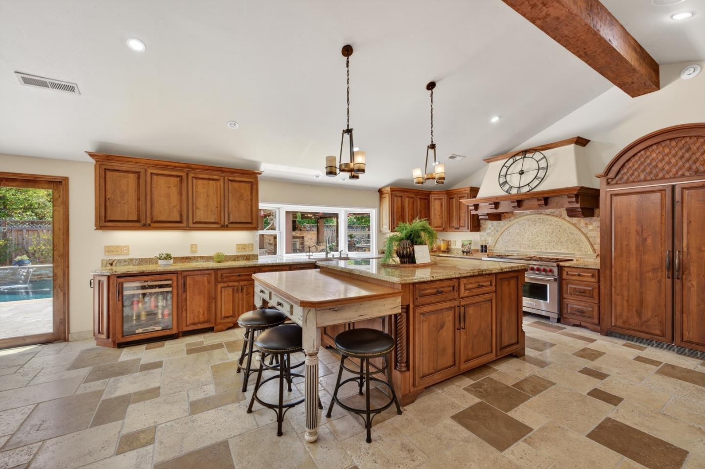 19094 Saratoga Glen Place